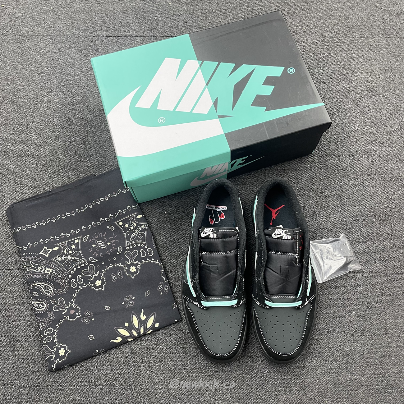 Air Jordan 1 Low Dazzles With Tiffany Cus Travis Dm7866 311 (6) - newkick.vip